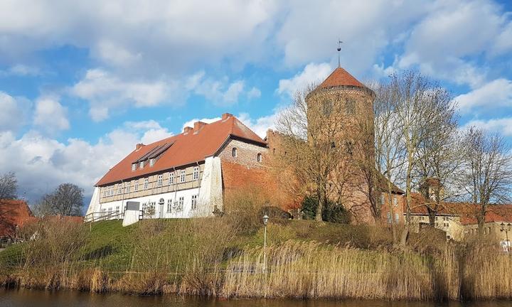 Burg Restaurant